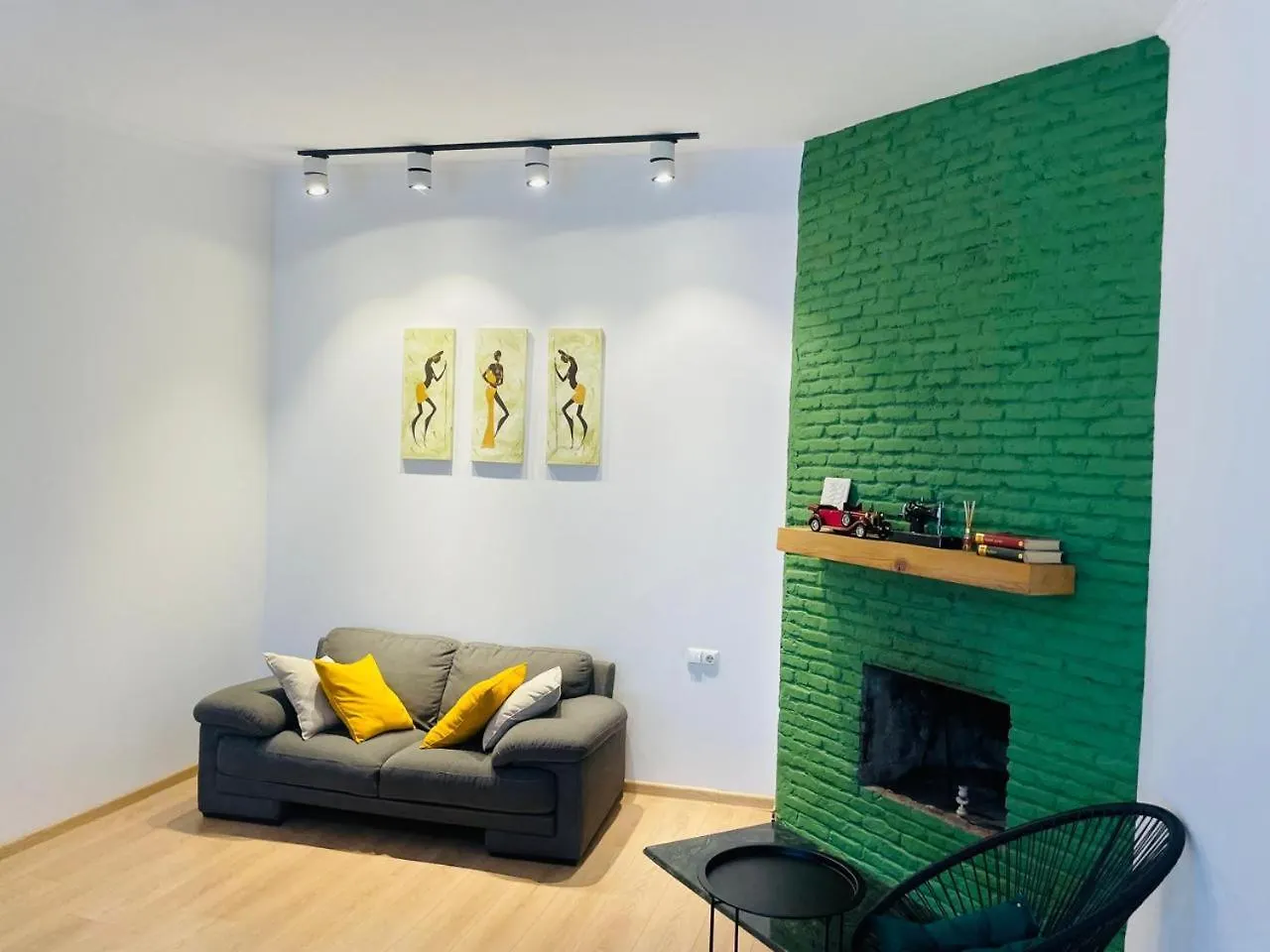 Art Hotel Tabidze Tbilisi 0*,  Georgien